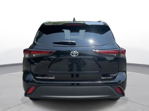 Used 2026 Toyota Highlander XLE AWD/4WD image 7