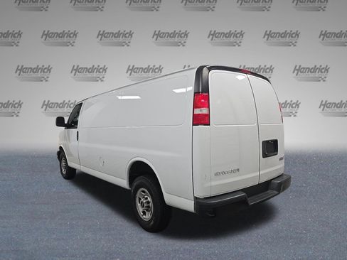 Used 2023 GMC Savana 2500 Extended RWD image 7