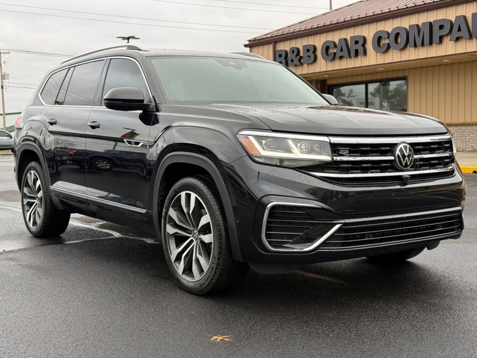 Used 2021 Volkswagen Atlas SEL Premium AWD/4WD image 2