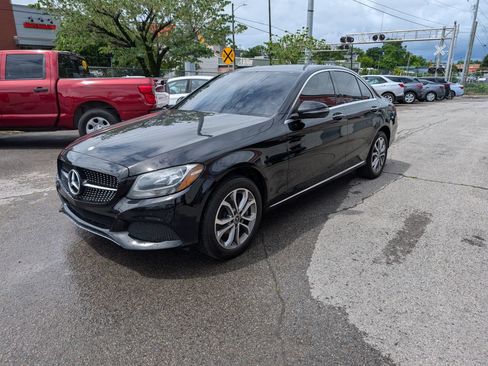 Used 2017 Mercedes-Benz C 300 4MATIC Sedan image 3