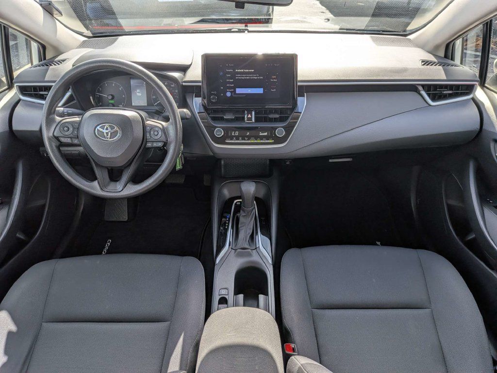 Used 2024 Toyota Corolla LE FWD image 11