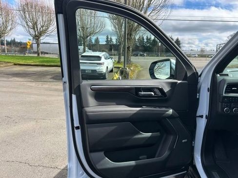 New 2026 Chevrolet Tahoe Premier w/ Sun And Tow Package image 19