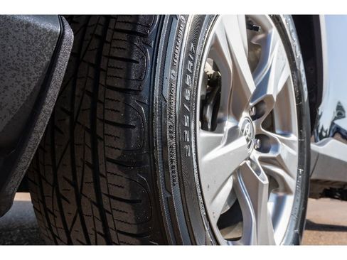 Used 2024 Toyota RAV4 XLE image 9