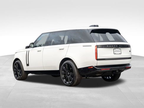 Used 2023 Land Rover Range Rover Long Wheelbase Autobiography image 6