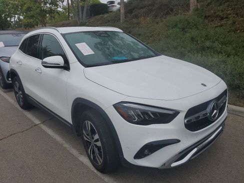 Certified 2025 Mercedes-Benz GLA 250 image 1