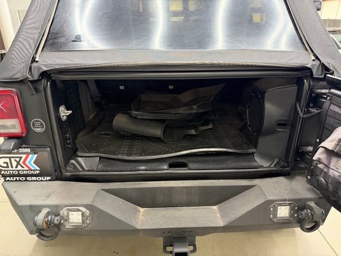 Used 2014 Jeep Wrangler Unlimited Sport w/ Quick Order Package 24S AWD/4WD image 9
