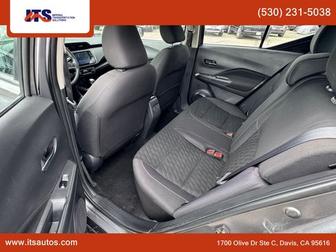 Used 2021 Nissan Kicks SV image 11