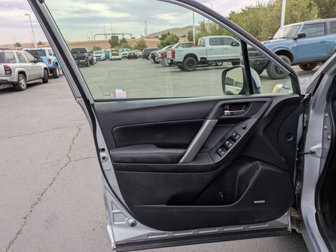 Used 2015 Subaru Forester 2.5i Limited image 12