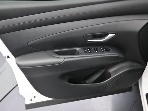 Used 2025 Hyundai Tucson SEL image 14