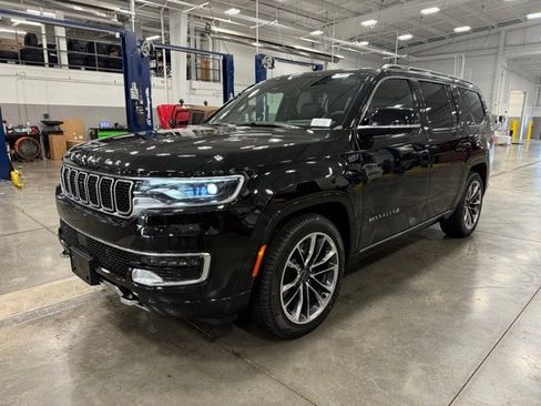 New 2025 Jeep Wagoneer Series III w/ Premium Group I image 6