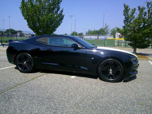 Used 2018 Chevrolet Camaro LT w/ RS Package RWD image 7