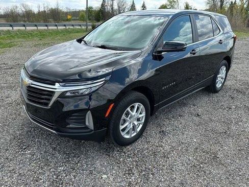 Used 2024 Chevrolet Equinox LT AWD/4WD image 2