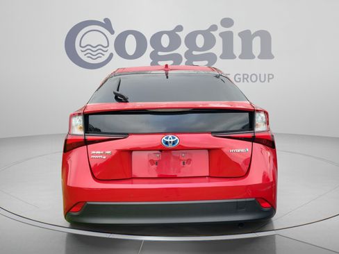 Used 2022 Toyota Prius LE AWD/4WD image 3