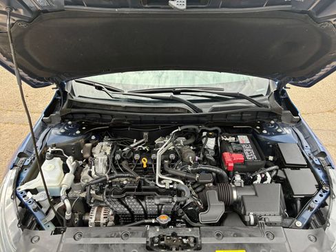 Used 2025 Nissan Altima 2.5 SV image 32