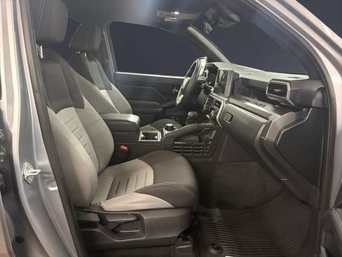 Used 2025 Toyota Tacoma TRD Sport AWD/4WD image 15