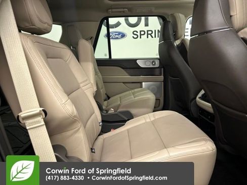 Used 2024 Lincoln Navigator Reserve image 18