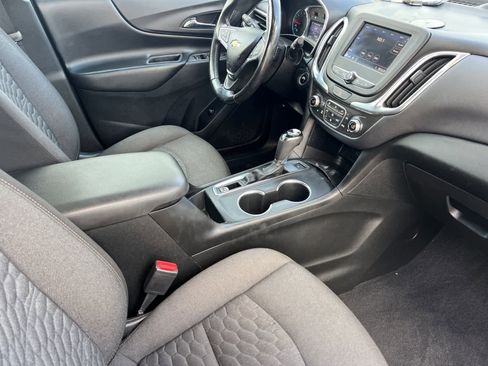 Used 2020 Chevrolet Equinox LT image 17