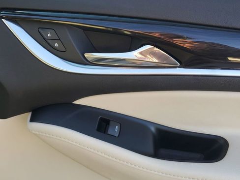 Used 2023 Buick Enclave Essence image 49