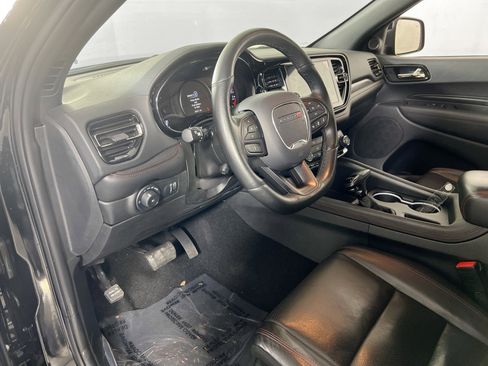 Used 2023 Dodge Durango GT image 9