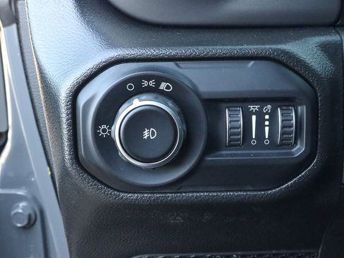 Used 2022 Jeep Wrangler Sport image 18