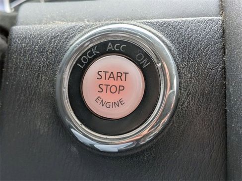 Used 2017 Nissan Armada SL w/ Interior Lighting Package image 20