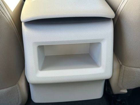 Used 2018 Toyota Camry LE w/ Convenience Package image 29