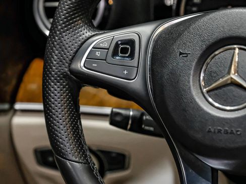 Used 2018 Mercedes-Benz E 300 image 17