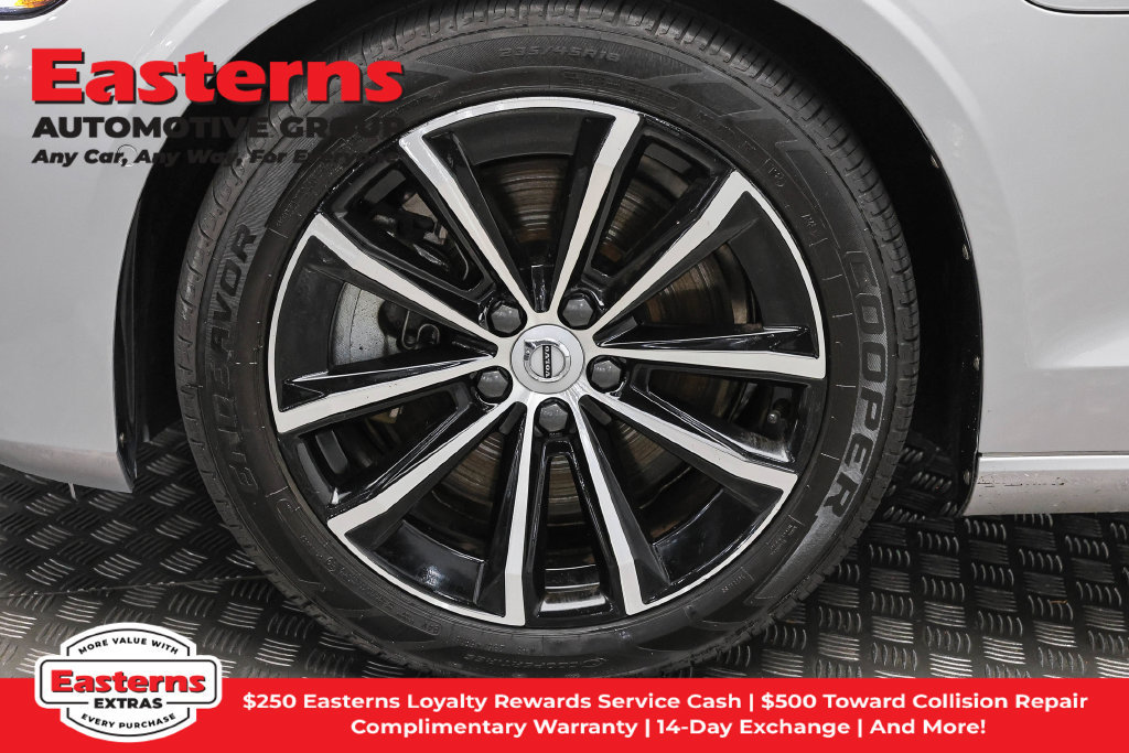 Used 2023 Volvo S60 T8 Plus AWD/4WD image 33