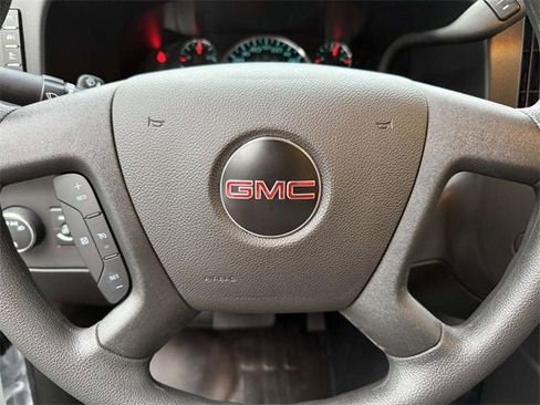New 2025 GMC Savana 2500 Extended w/ Driver Convenience Package image 17