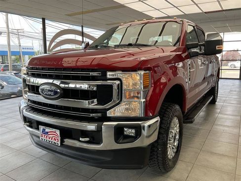 Used 2020 Ford F250 XLT w/ XLT Premium Package AWD/4WD image 3