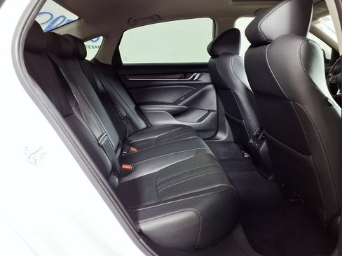 Used 2022 Honda Accord EX-L image 10