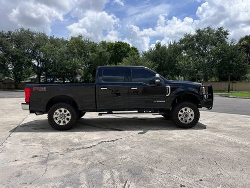 Used 2019 Ford F250 Lariat w/ Chrome Package AWD/4WD image 4