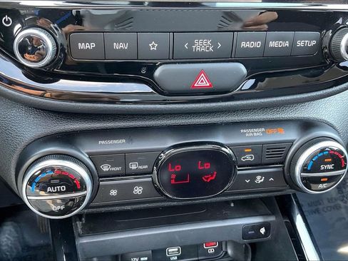 Used 2021 Kia Soul EX FWD image 31