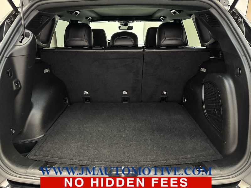 Used 2022 Jeep Compass Latitude w/ Sun and Sound Group AWD/4WD image 17