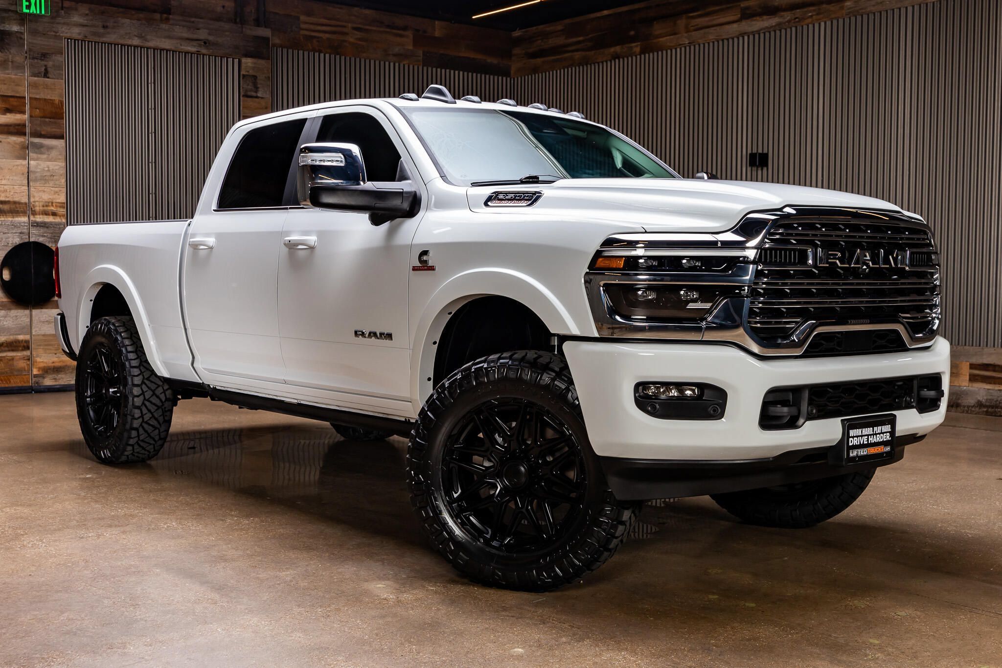 Used 2026 RAM 2500 Limited AWD/4WD image 1