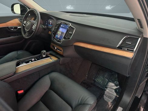 Used 2024 Volvo XC90 T8 Plus image 20