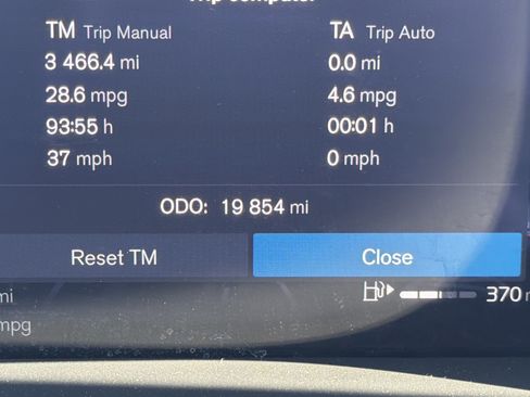 Certified 2025 Volvo XC60 B5 Core image 22