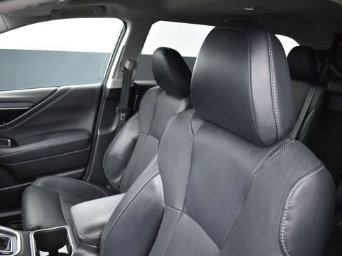 Used 2023 Subaru Outback Limited image 13