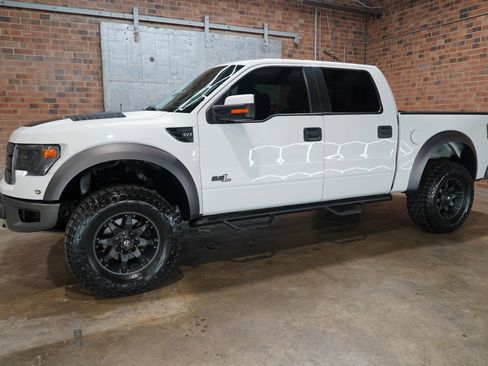 Used 2014 Ford F150 Raptor w/ Equipment Group 801A Luxury AWD/4WD image 8