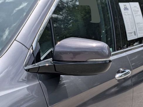 Used 2018 Honda Pilot Touring image 10