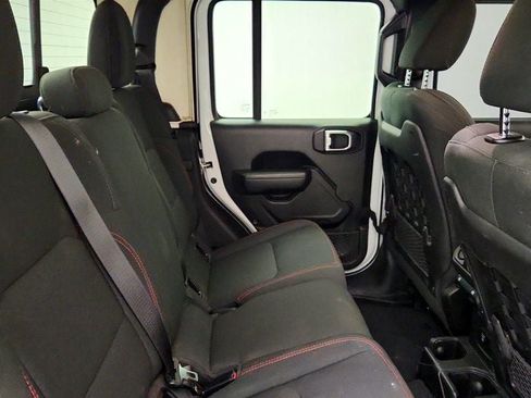 Used 2022 Jeep Gladiator Rubicon w/ Cold Weather Group AWD/4WD image 22