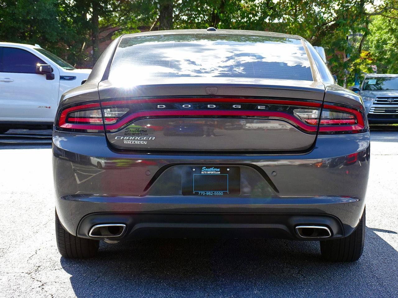 Used 2021 Dodge Charger SXT w/ Leather Interior Group RWD image 11