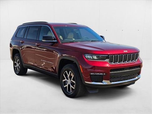 New 2025 Jeep Grand Cherokee L Limited image 7