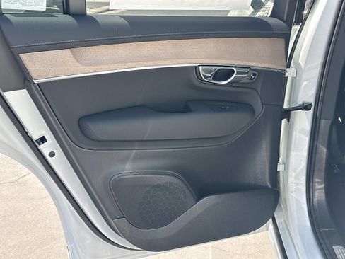 New 2026 Volvo XC90 B5 Plus AWD/4WD image 16