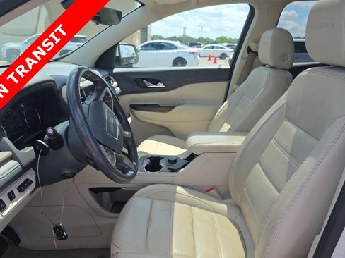 Used 2020 GMC Acadia Denali w/ Technology Package FWD image 6
