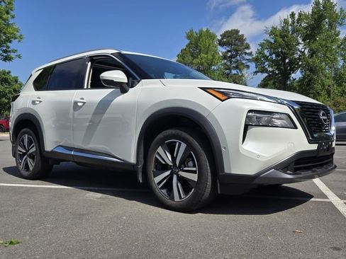 Used 2023 Nissan Rogue SL w/ SL Premium Package AWD/4WD image 7