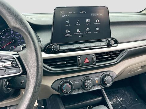 Used 2020 Kia Forte LXS FWD image 14