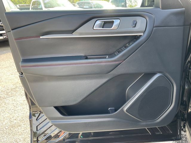 Used 2026 Ford Explorer ST-Line AWD/4WD image 9