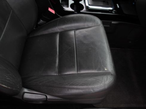 Used 2011 Ford Escape Limited image 21