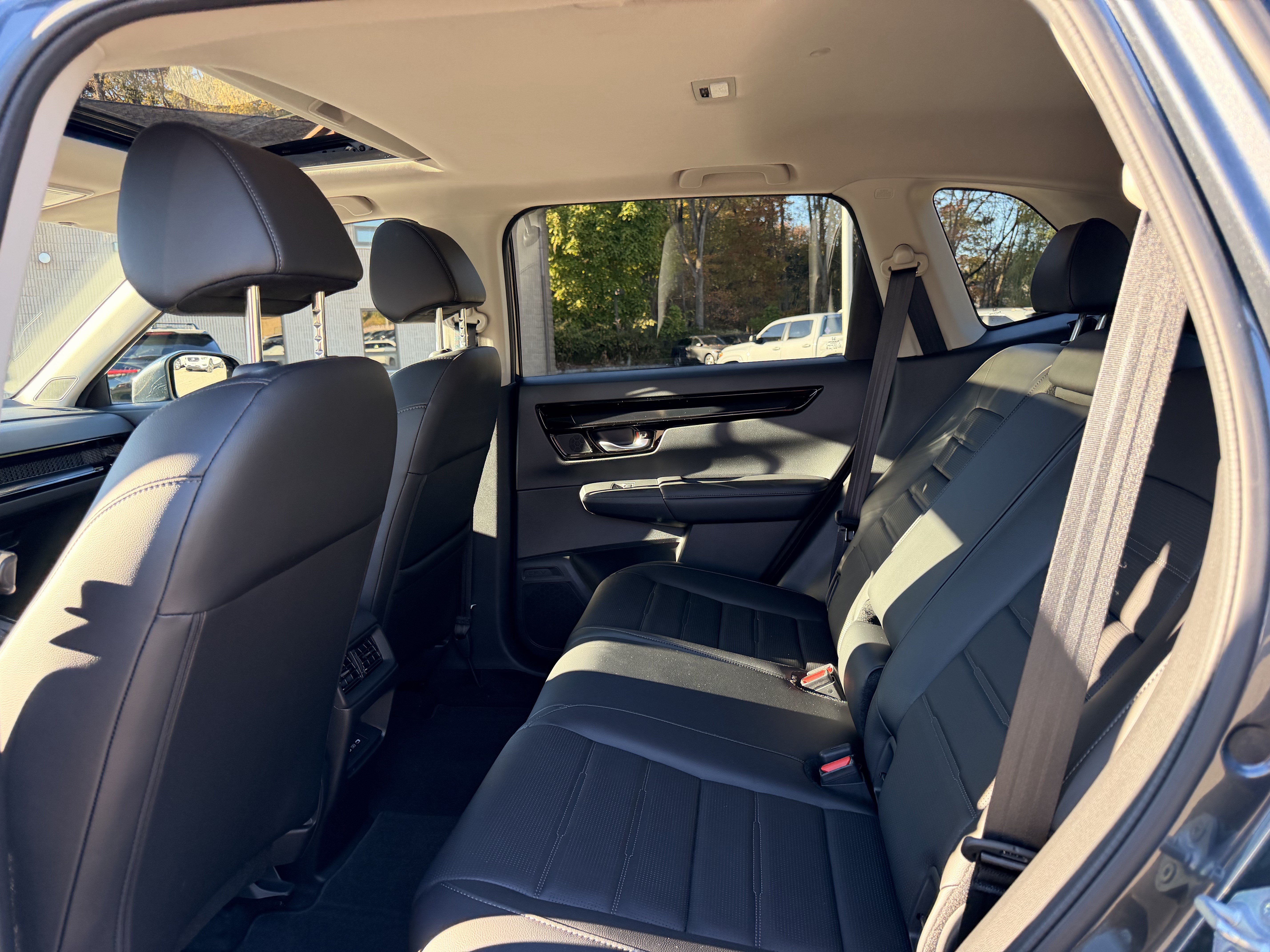 Used 2024 Honda CR-V EX-L image 25